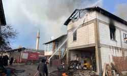 Yangın Ahırı Sardı, Hayvanlar Mucizeyle Kurtuldu