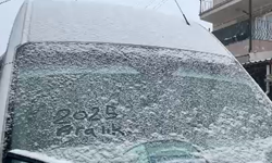 Kütahya'da kar yağışı gerçekleşti, esnafın yüzü güldü