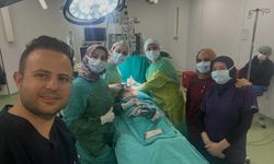 Afyon'da Tıp Tarihi Yazıldı: Evre 4 Kanser Aynı Ameliyatta Temizlendi