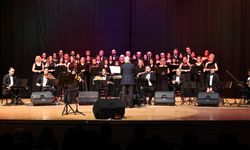 Kütahya'da dev konser müzikseverlere çoşkulu anlar yaşattı