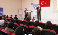 Çadır Nasıl Kurulur? Doğada Güvenli Yaşam DPÜ’de Anlatıldı