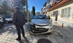 Otomobil ve motosiklet çarpıştı: 2 yaralı