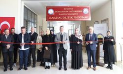 DPÜ'de sanatsal destek sergisi: ''Gelenekle geleceği birleştiriyoruz''