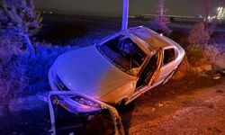 Takla atan araç şarampole devrildi