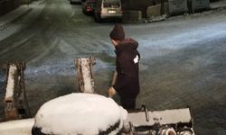 Kütahya'nın ilçesini kar vurdu: ''Zorunlu olmadıkça trafiğe çıkmayın''