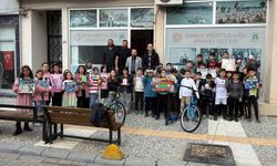 Simav’da yüzler güldü: öğrenciler Diyanet Genç Ofisi’nin hediyesiyle sevindi