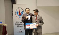 Kütahya’da Genç Kalemler Ödüllendirildi: Köşe Yazısı Yarışmasının Kazananları Belli Oldu