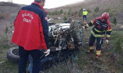 İzmir-İstanbul Otoyolu’nda Kaza Alarmı: Otomobil Hurdaya Döndü