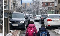 Kütahya’da Kaldırım Terörü! Çocuklar Yoldan Yürümek Zorunda