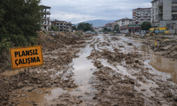 Eski Başkandan Gediz’e Sert Uyarı: “Planlama Yoksa Çamur Vardır!”