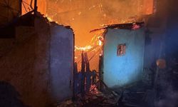 Kütahya'da evde çıkan yangın köyü birbirine kattı