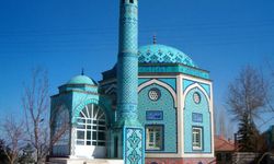 70 bin çini tek tek söküldü: Çinili Camii neden yıkılıyor?