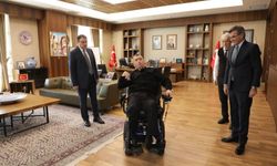 Kütahya’da engelli vatandaşa anında çözüm: Yeni araç teslim edildi