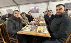 Kütahya’da Ramazan bereketi: Güral Porselen’in kurduğu iftar sofrasında 1.500 kişi buluştu