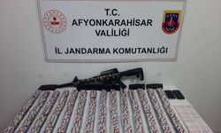 Afyonkarahisar’da Zehir Tacirlerine Darbe! 6 Bin Hap Ele Geçirildi