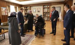 Kütahya’da Gönülleri Isıtan Tören: İsmet Öksüz Yeni Engelli Aracına Kavuştu