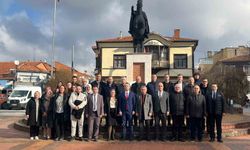 Tavşanlı’da Vergi Haftası çelenk sunumuyla başladı