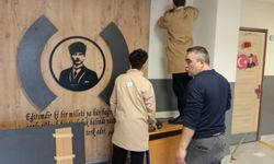 Tavşanlı'da lise öğrencileri el emeğiyle ilkokula Atatürk köşesi yaptı