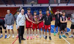 Kütahya'da 3x3 basketbol turnuvası izleyenlere keyifli anlar yaşattı