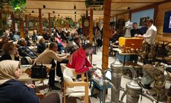 Antika severler Kütahya’ya akın etti: Büyük mezat yoğun ilgi gördü