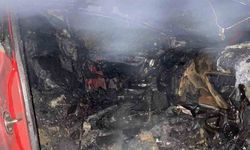 Alkollü sürücü bariyerlere çarptı, araç alev aldı