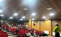 Eğitimciler Direksiyon Başında: Hisarcık'ta Trafik Kuralları Yeniden Yazılıyor!