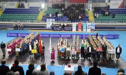 Kütahya’da alkışlar il birincileri için: Halk oyunları yarışması sona erdi