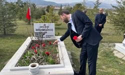 Milletvekili Bayırcı'dan şehitlik ziyareti: ''Bu millet sizi unutmayacak''