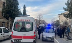 Kütahya’da Bıçaklı Saldırı: Bir Kişi Yaralandı, Şüpheli Kaçtı