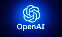 Kullanıcılar ChatGPT’yi siliyor, Claude zirveye koşuyor: Yapay zekâda savunma krizi