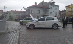 Kütahya'da yol ayrımında kanlı çarpışma: Biri bebek, üç yaralı!