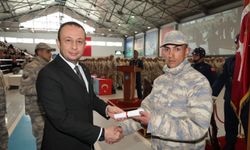 Kütahya'da erler yemin töreniyle eğitimini tamamladı