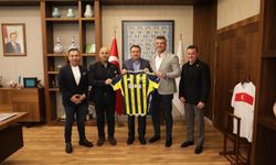 Fenerbahçe Başkanı Saran, Kütahya Valisi Işın ile görüştü
