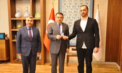 Dumlupınar Gazetesi'nde Gurur Günü: Ekibimiz Basın Kartlarını Teslim Aldı!