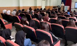 Gençlerin Enerjisi Zirve Yaptı! Kütahya Akşemsettin Kız AİHL’de İlham Veren Buluşma