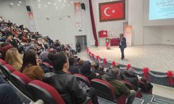 Kütahya’da eğitim buluşmasında öne çıkan söz: “Bir çocuk, bir gelecektir”