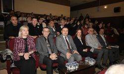 Kütahya’da sahnelenen ‘Devlet Ana’ya protokolden tam not