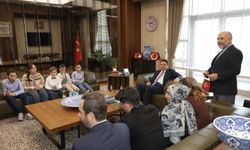 Vali Musa Işın Gençlere Seslendi: "Kütüphaneler Bizim Evimiz"