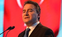 DEVA Partisi lideri Babacan, Kütahyaspor'un şampiyonluğunu kutladı