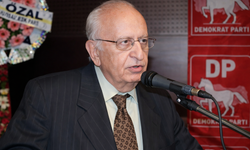 Siyaset dünyası yasa boğuldu: Hüsamettin Cindoruk vefat etti