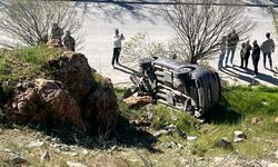 Kütahya'da el freni çekilmeyen araç uçuruma yuvarlandı