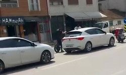 Yol verme meselesi kavgaya dönüştü: Ortalık bir anda karıştı