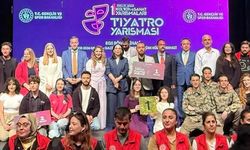 Ezop Tiyatro Ege Şampiyonu Oldu: Gözler Türkiye Finalinde!
