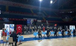 Kütahya Belediyespor halk oyunları ekibi bölge üçüncüsü oldu