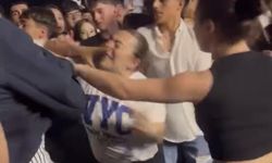 Poizi konserinde tekme ve yumruklar havada uçuştu
