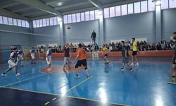 Hisarcık'ta kurumlarası voleybol turnuvasında şampiyon belli oldu