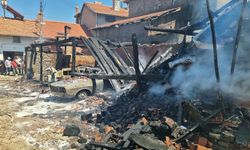 Kütahya'da Korkutan Yangın: 3 Ev Zarar Gördü, 2 Araç Küle Döndü