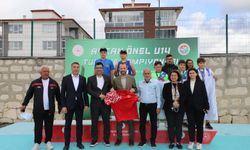 Geleceğin olimpiyat sporcuları Kütahya'da: Atletizm şampiyonası nefes kesti