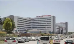 Kütahya Şehir Hastanesi Acil Otoparkında Zincir Tepkisi: “Acil Hastası Olan Ne Yapacak?”