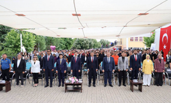 Gediz Sağlık Hizmetleri Meslek Yüksekokulu'nda mezuniyet coşkusu yaşandı